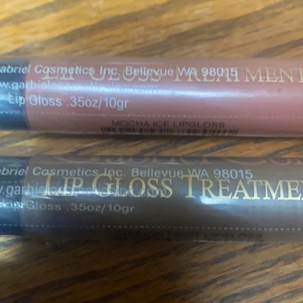 ❤️❤️❤️ HOST PICK!!  3/20.  Lip Gloss Treatment Bundle